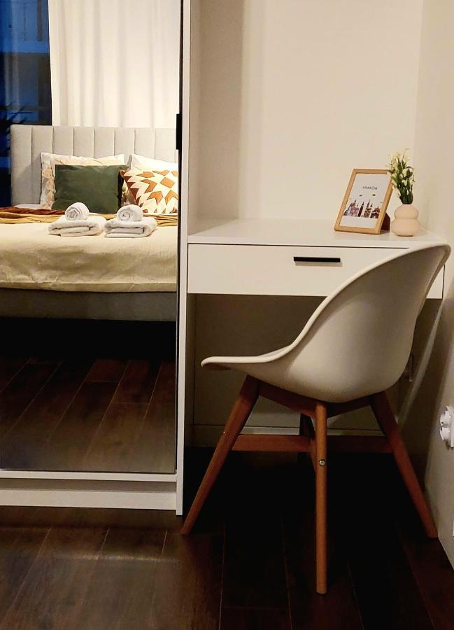 Przytulny Apartament Greenwall Krakow Ngoại thất bức ảnh
